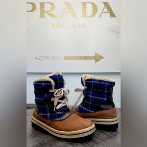 Mens Blue and Brown Plaid Winter Boots/USED